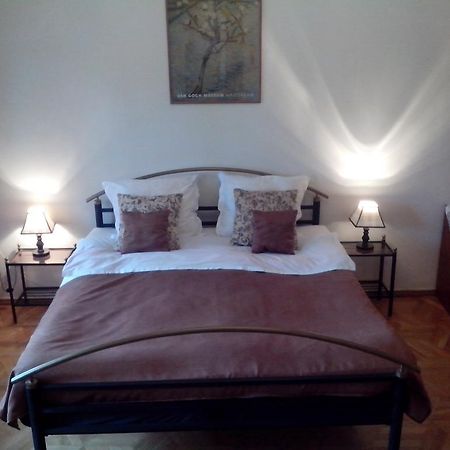 Classic Hotel Tbilisi Buitenkant foto