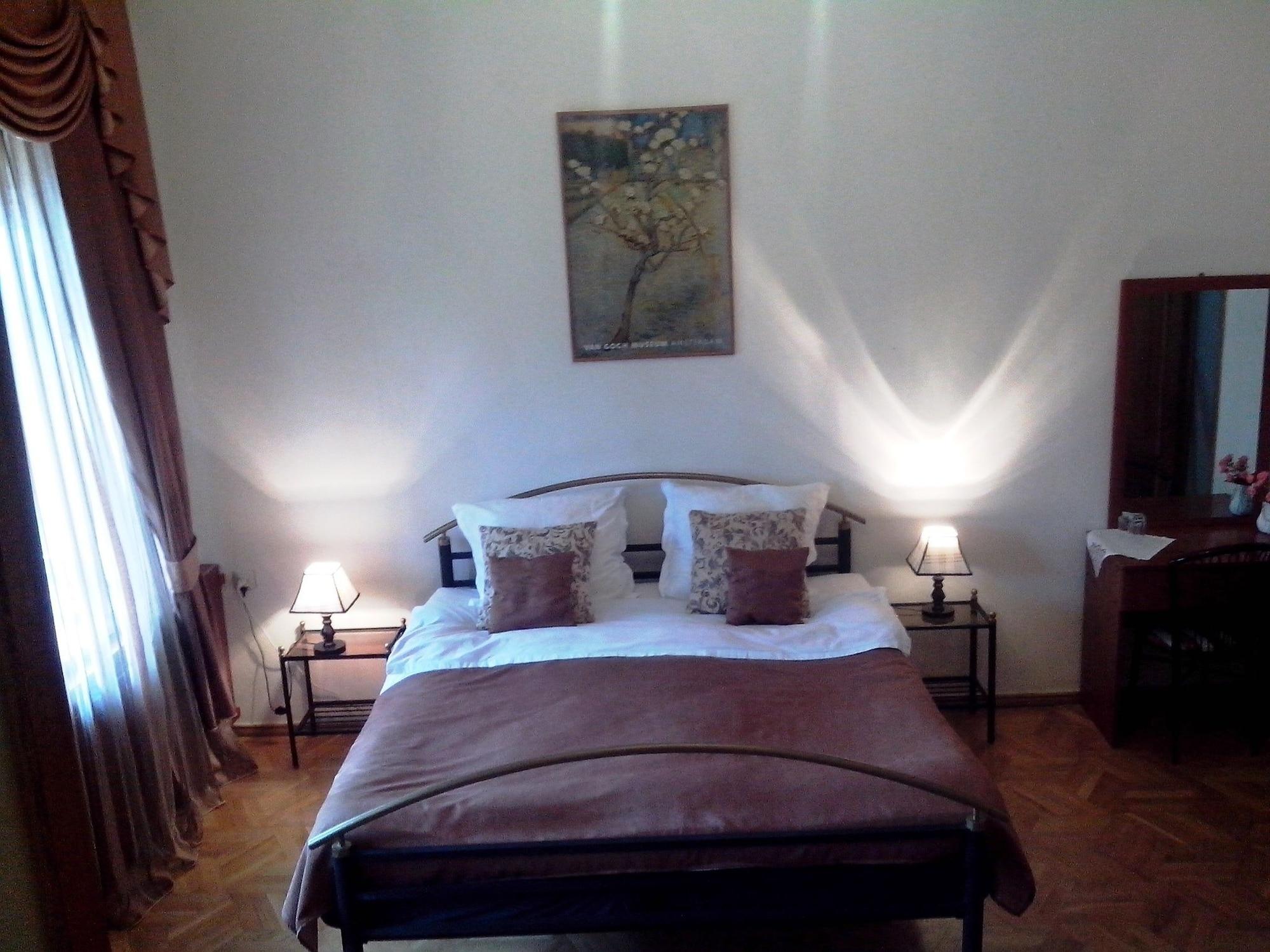 Classic Hotel Tbilisi Buitenkant foto